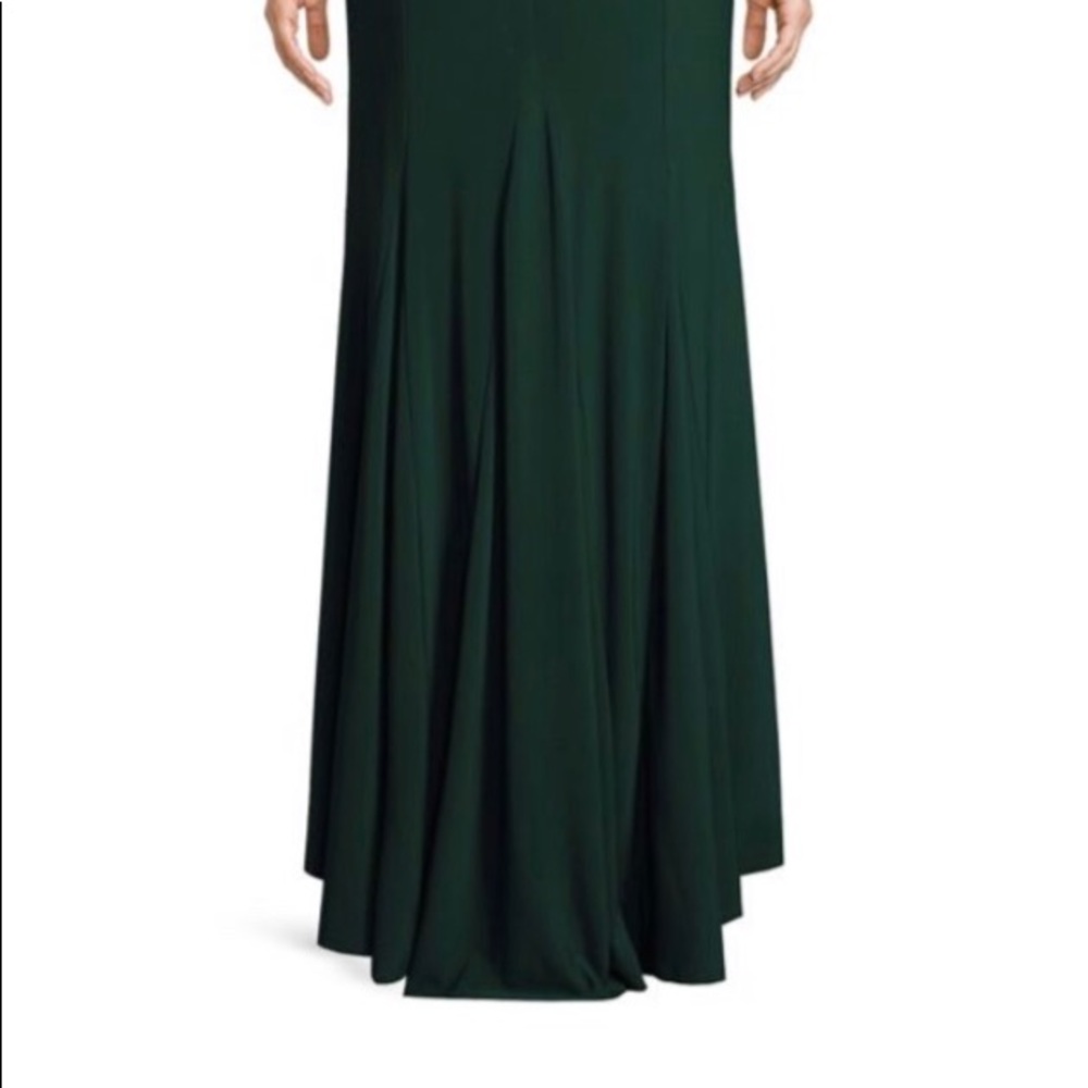 Formal dress - Picture 4 of 4